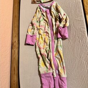 Baby girl zippered pajamas 0-3 Lei print
